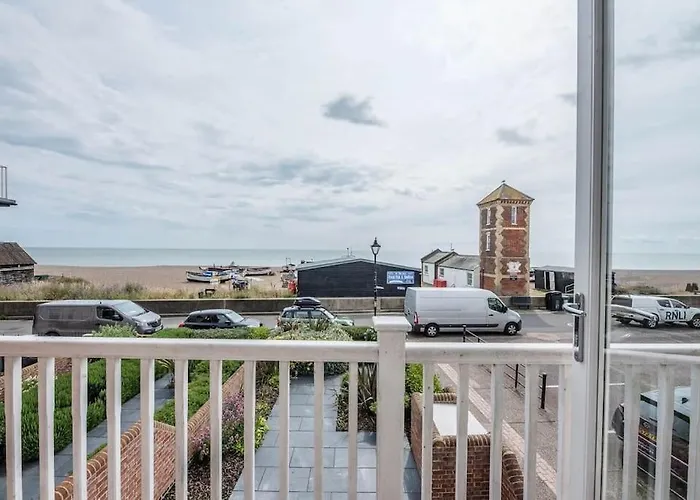 Swn-Y-Don, Aldeburgh